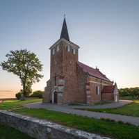 Kostel sv. Michaela archanděla ve Starzynu - Polsko