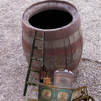  Diogenes se stěhuje - koupil v Sinópé družstevní sud.