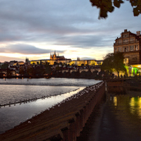 Večer u Novotného lávky 