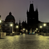 Noc na Karlštejně, pardon, na Karlově mostě