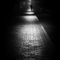 Nocí za světlem....