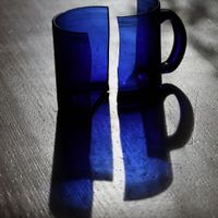 Tak blízko a přece tak daleko . . . 