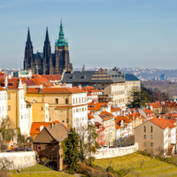 Pohled z Petřínských sadů 