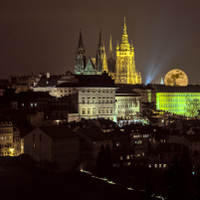 Stoupající měsíc 