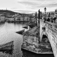 ...černobílá Praha...