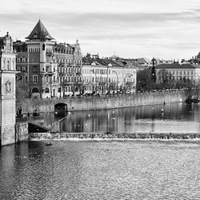 ...černobílá Praha...(2)